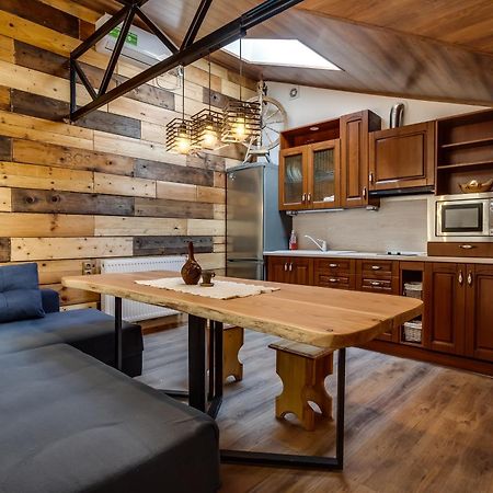 Four Bedrooms Apartment In The Heart Of Leopoli Esterno foto